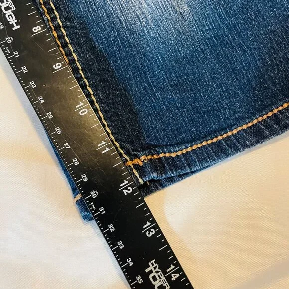 Amethyst Womens Distressed Jean Shorts Size 5 Blue Denim - Picture 8 of 8